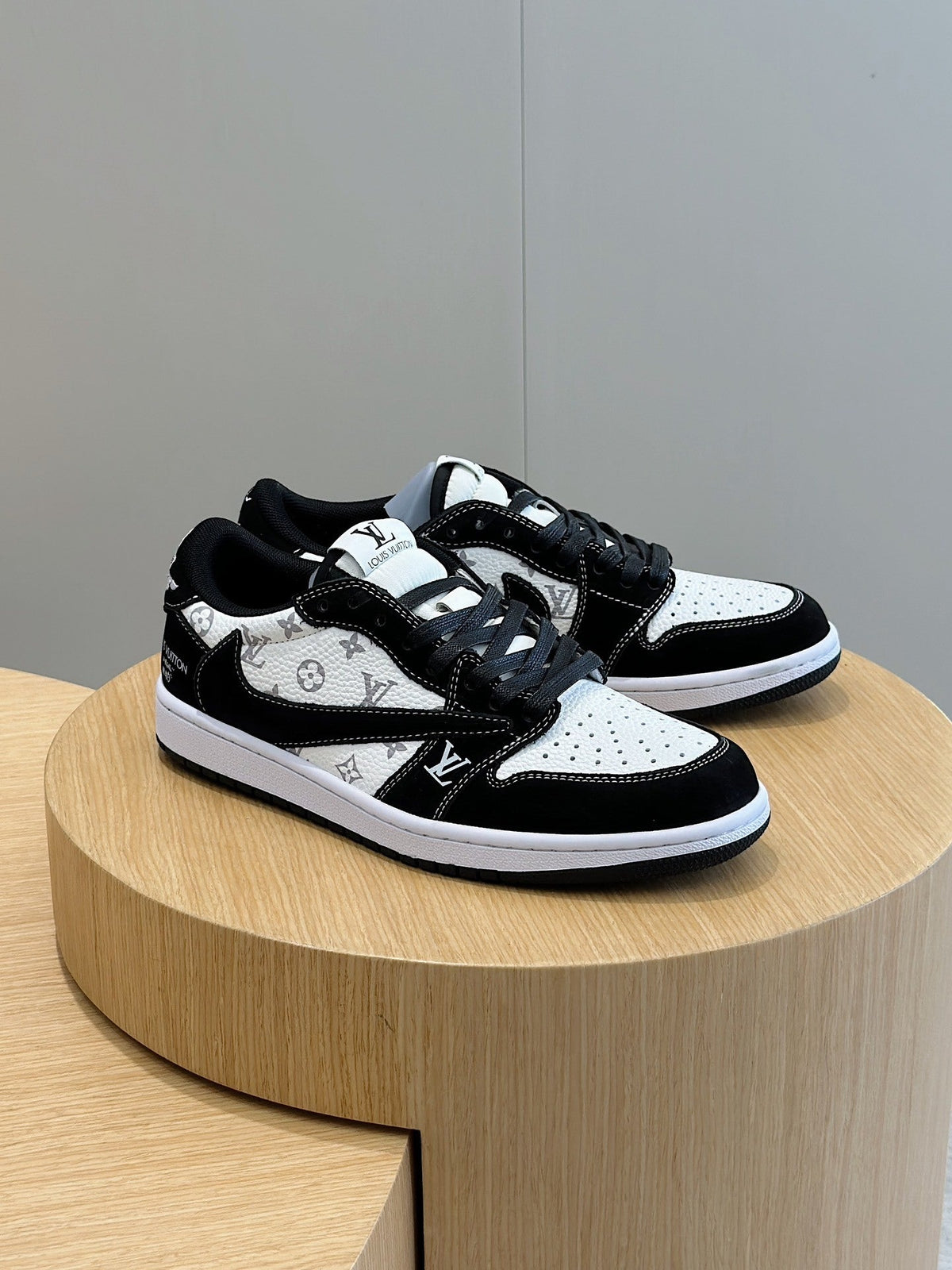 LV Monogram Pattern With Black & White Design