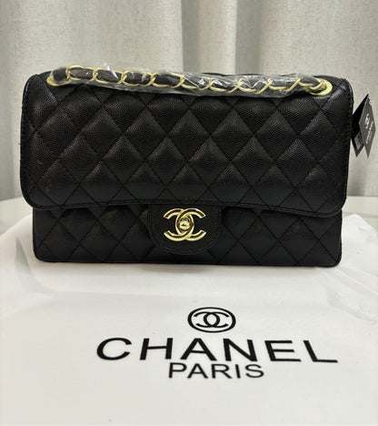 Classic Medium Flap Bag Handbag