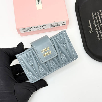 Fine Logo-Lettering Wallet
