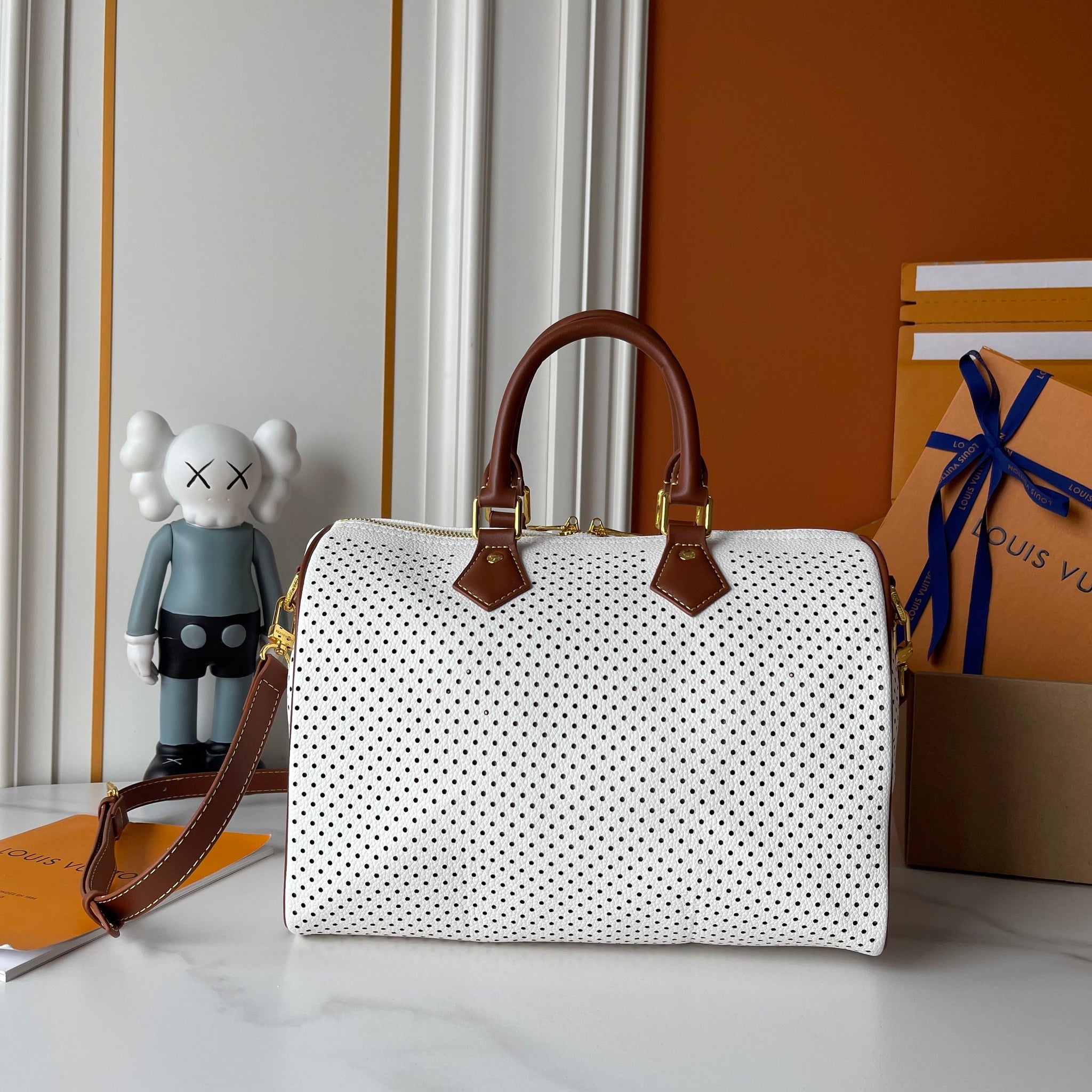 Boston Bag / Perforated Barrel Handbag
