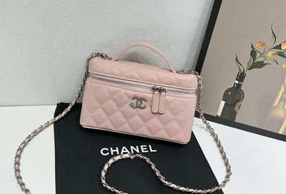 Slim Vanity Case With Chain