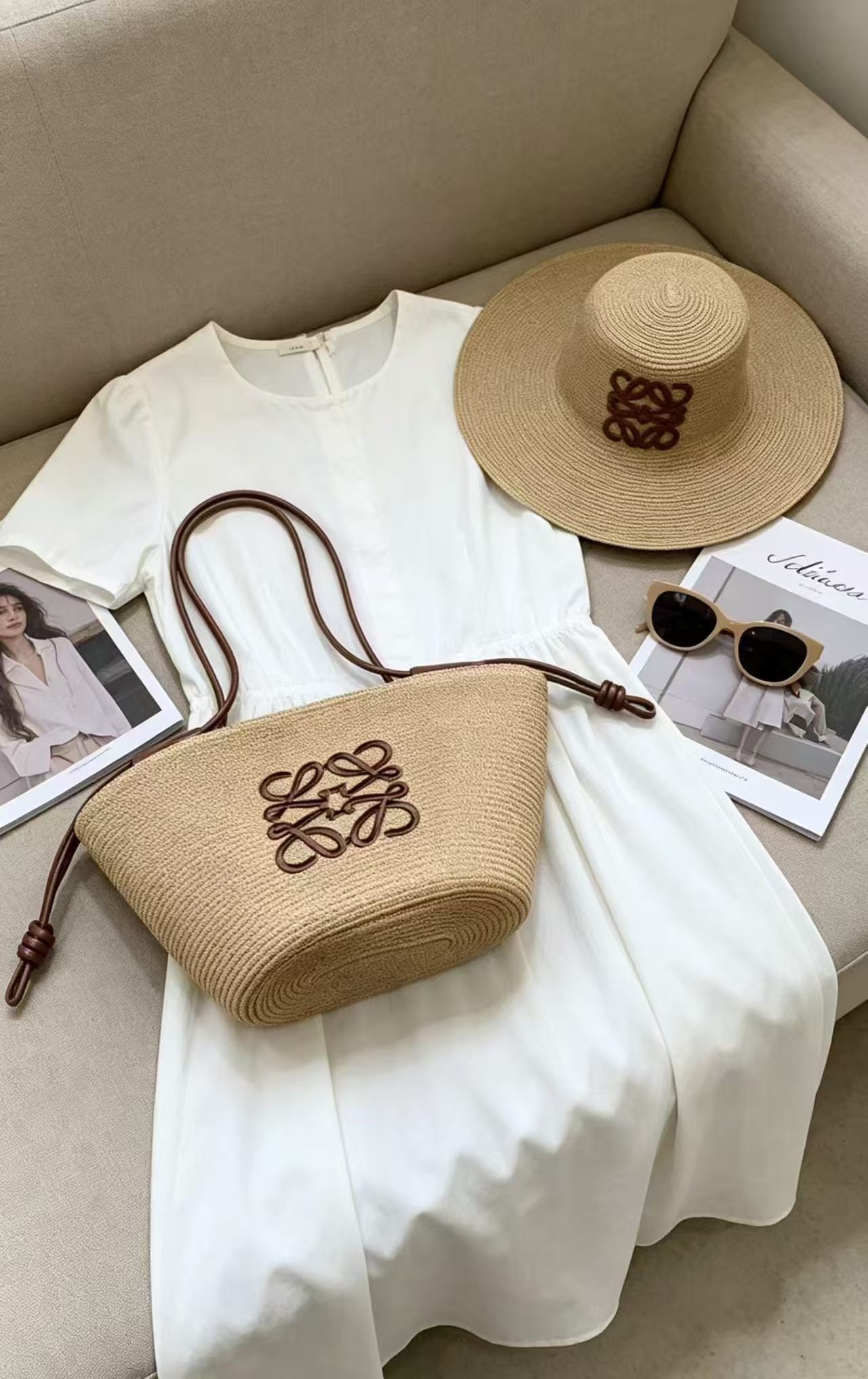 Two-Tone Woven Straw Bag