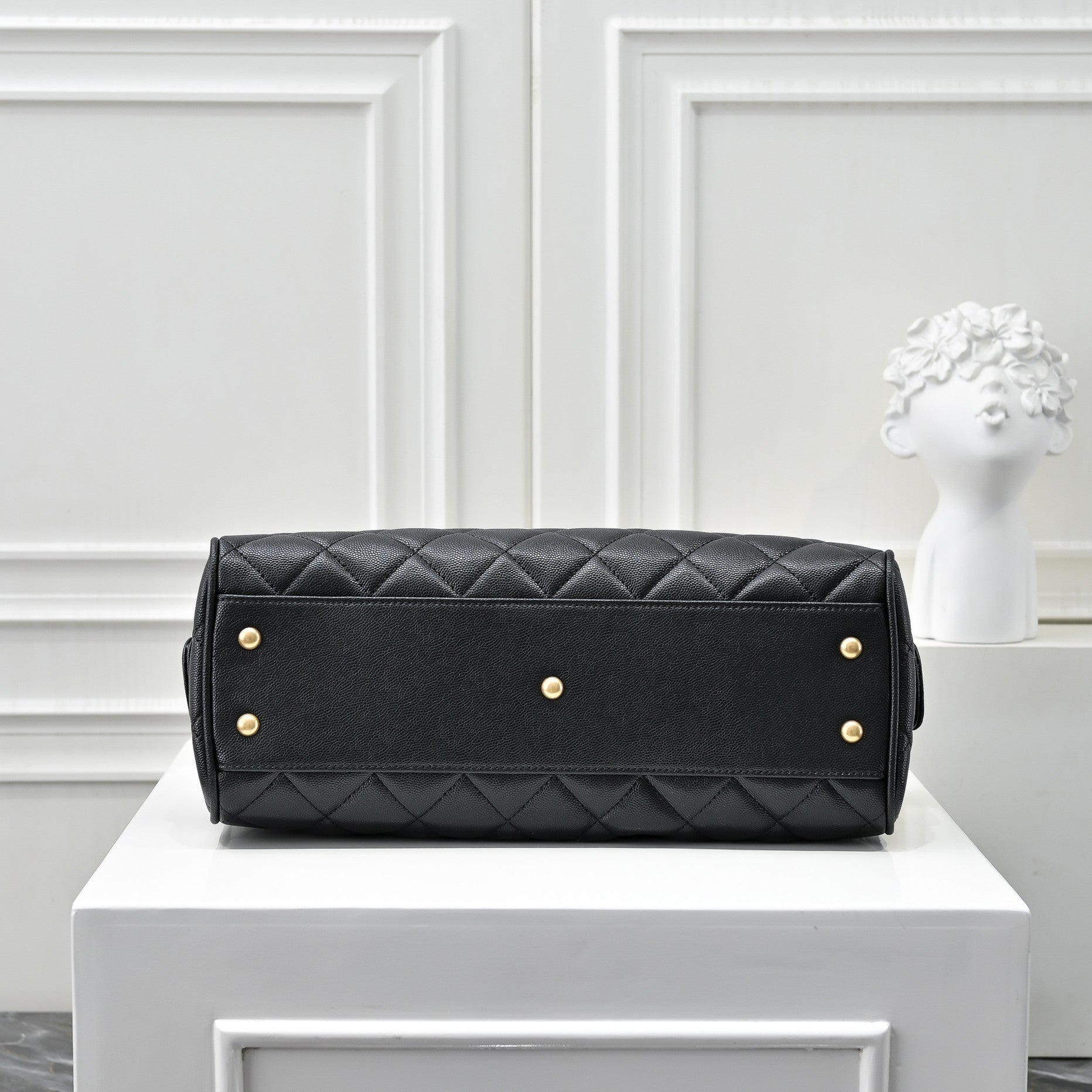 Caviar Quilted Barrel Clutch With Chain