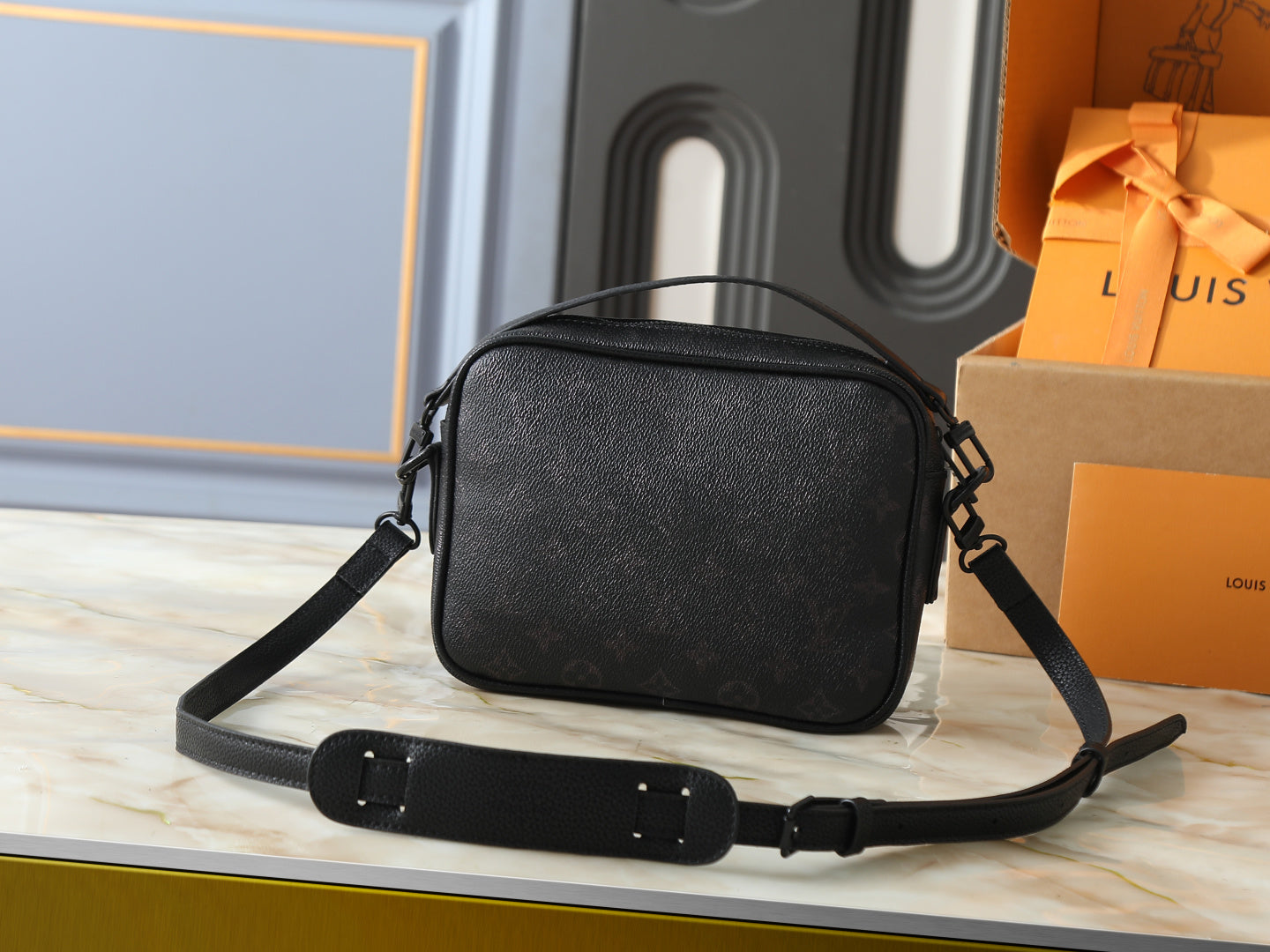 Nil Cross Body Bag