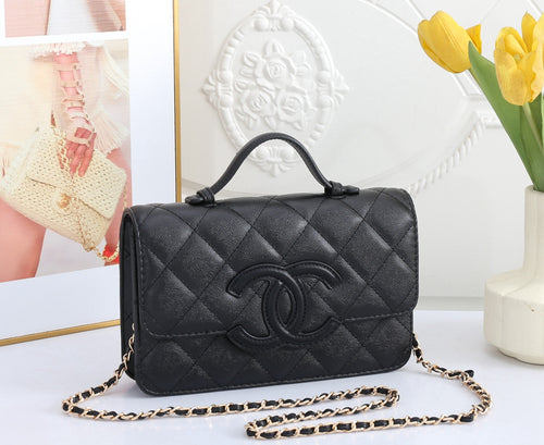 Interlocking CC Clasp Top-Handle Bag