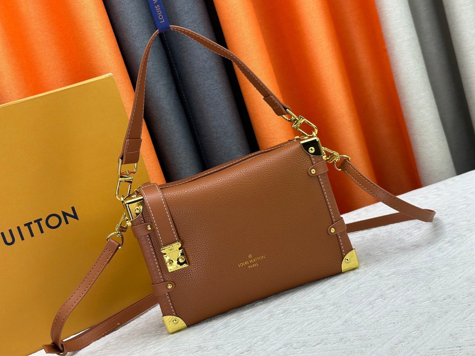 Side Trunk PM Handbag