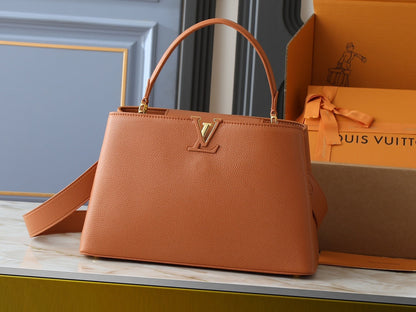 Capucines GM Souple Handbag
