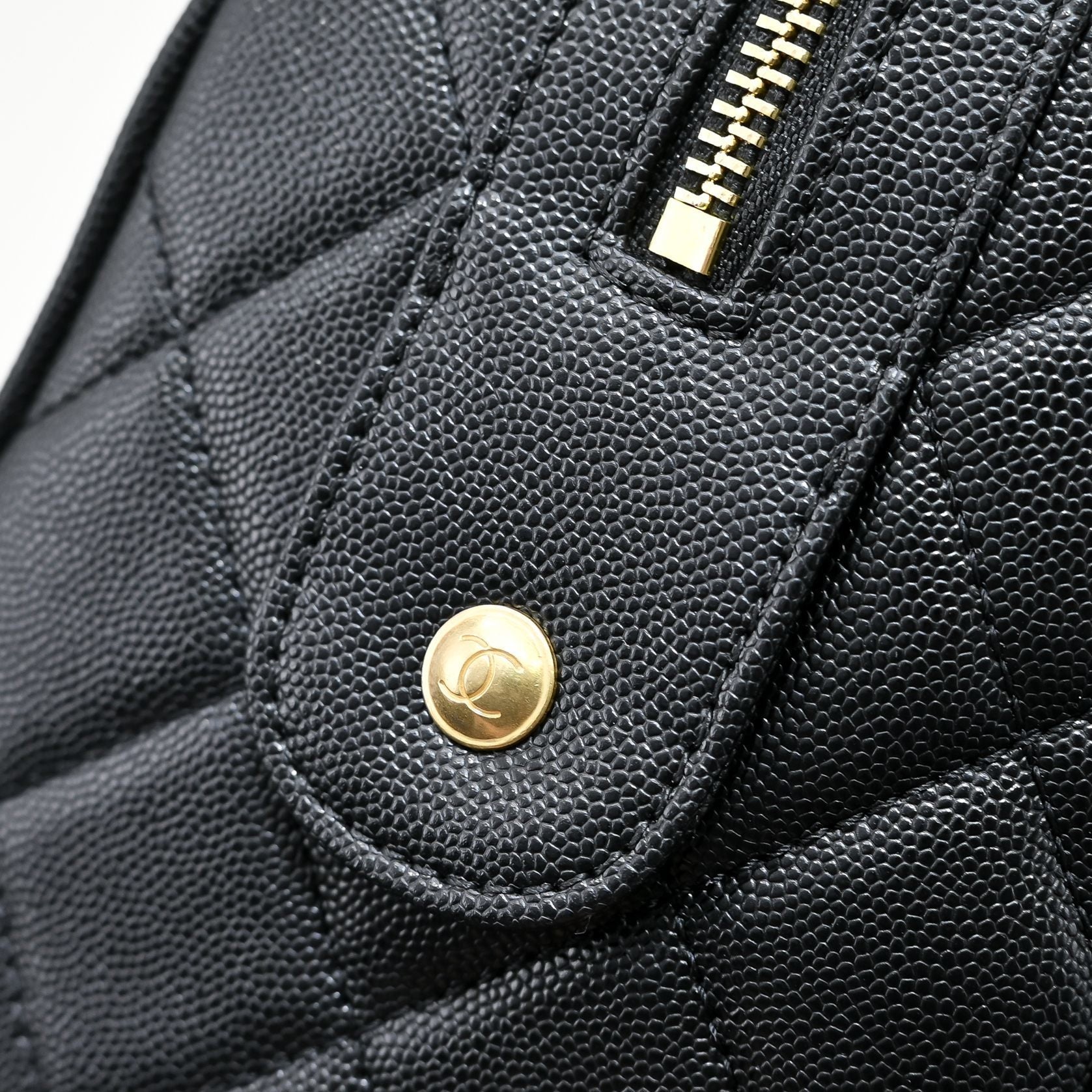 Caviar Quilted Barrel Clutch With Chain