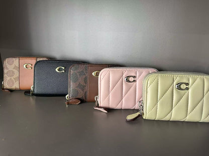 C Essential Small Zip Around Card Case