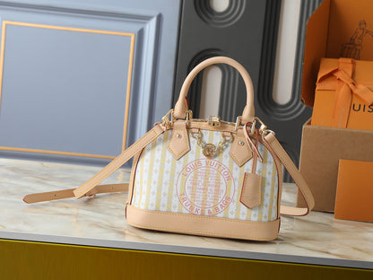 Alma BB Vintage-Style "Trunks & Bags" Stamp
