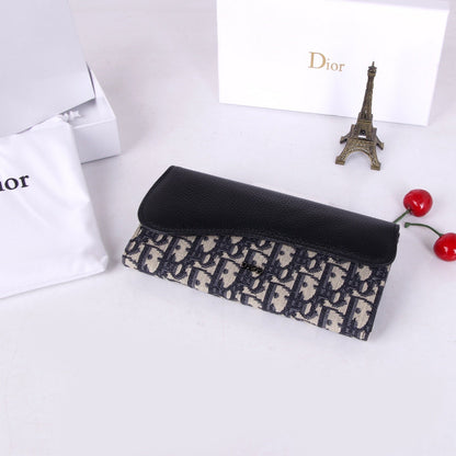 Saddle Oblique Long Wallet
