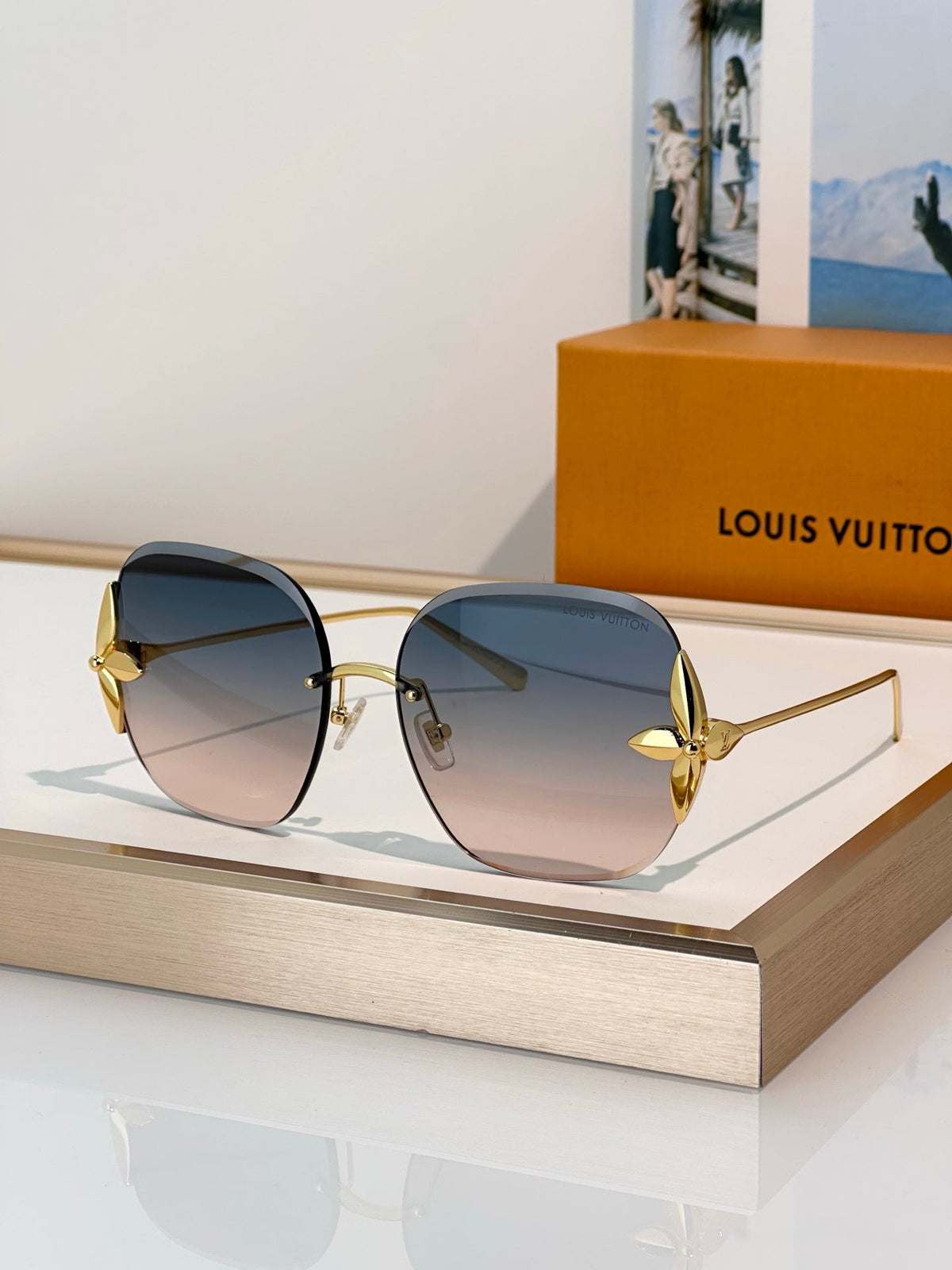 LV Flower Edge Metal Square Sunglasses