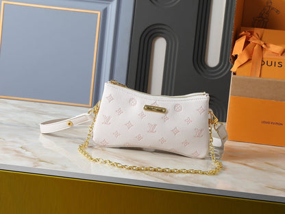 Mini Chain Crossbody Pouch