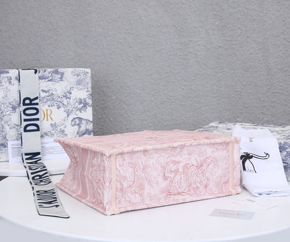 Medium D Book Tote