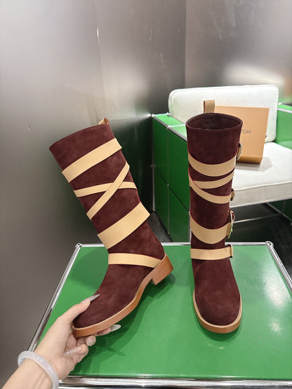 Amiral Flat Boot In Burgundy Color