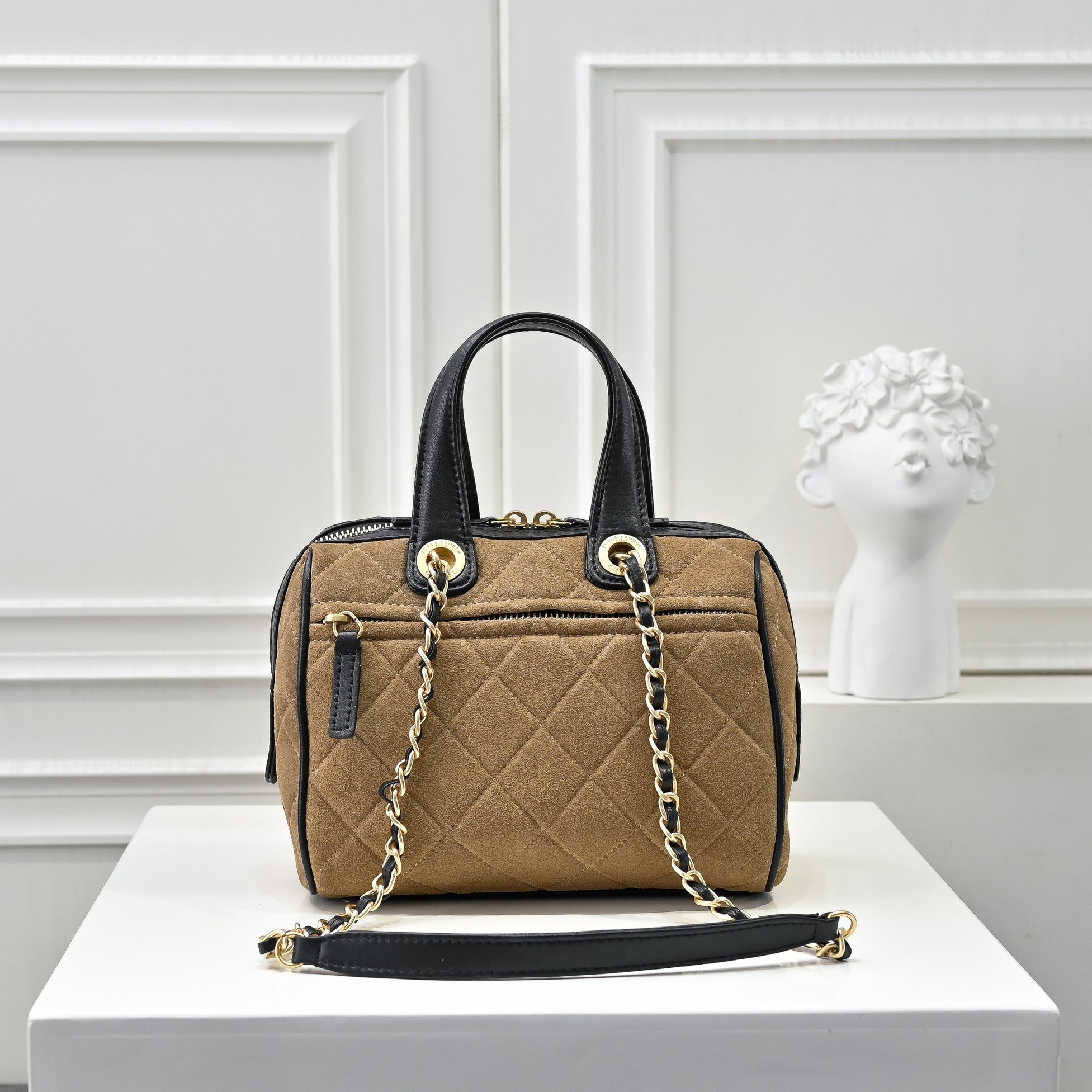 Small Trunk Shoulder Bag