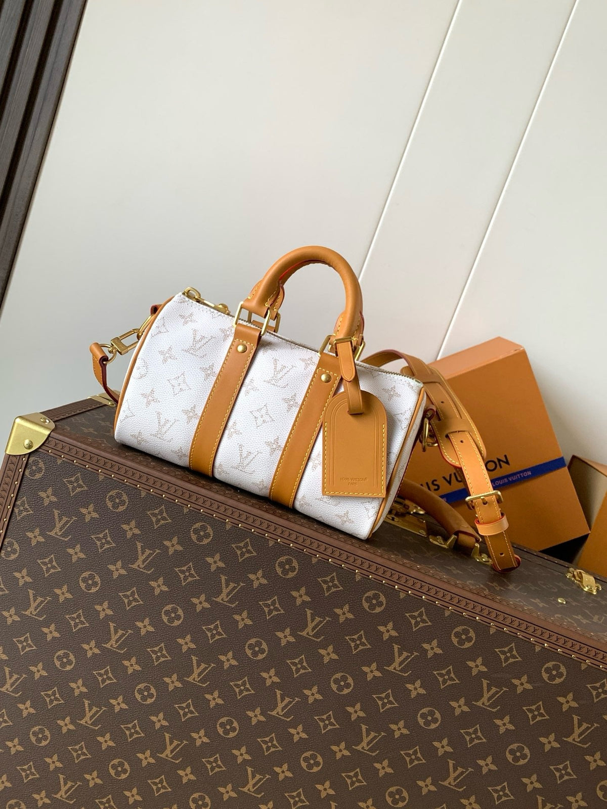 Keepall Bandouliere 25 With White Monogram Coated Canvas