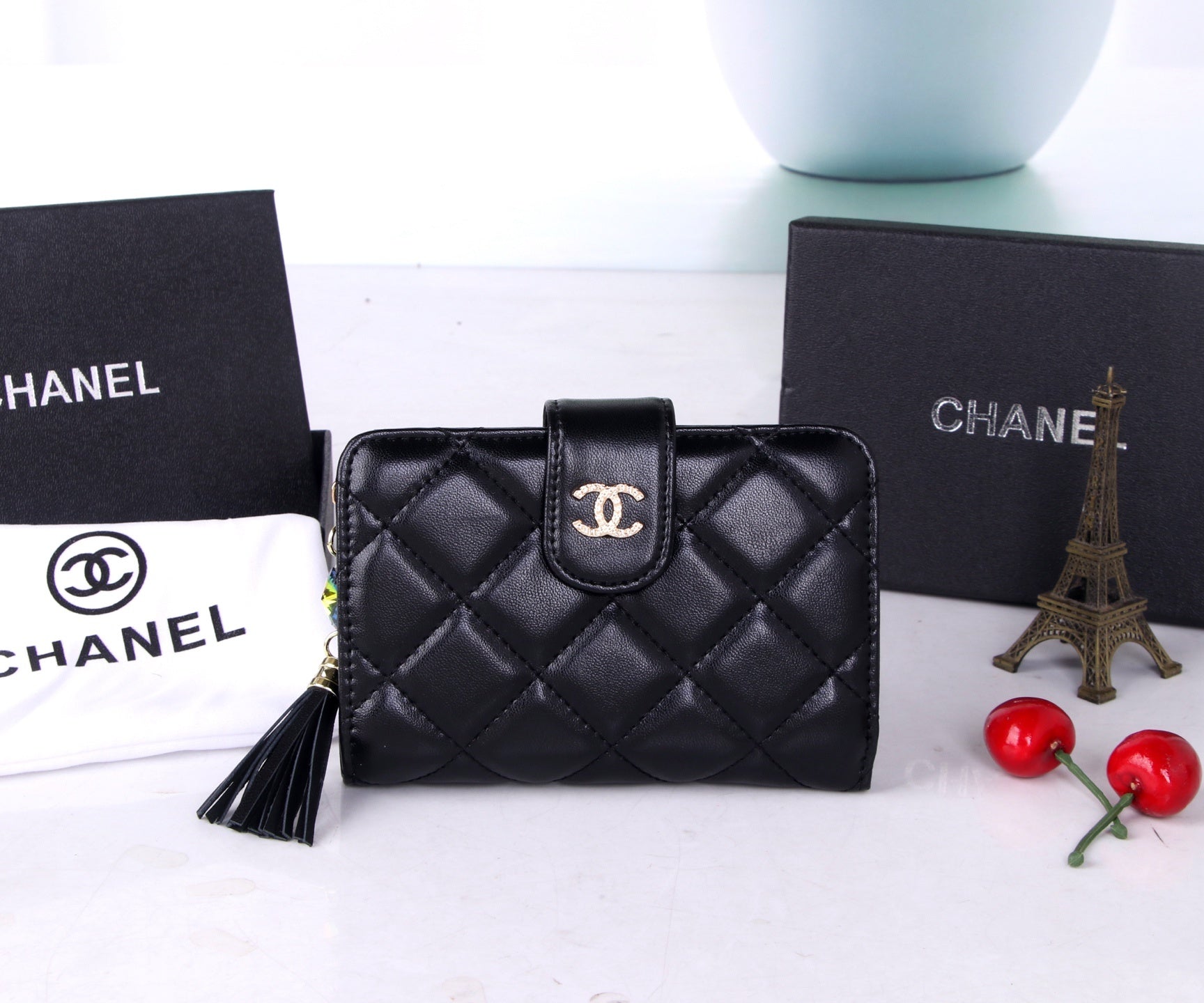 Luxury Compact Bifold Wallet