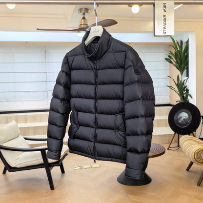 Short Puffer Jacket In Black
