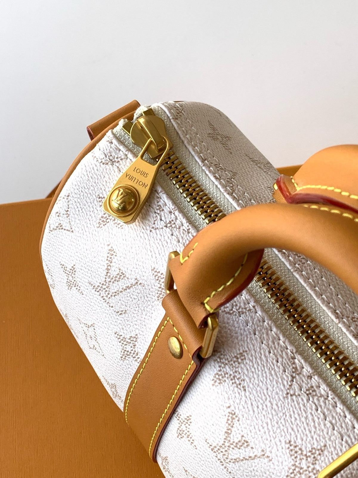 Keepall Bandouliere 25 With White Monogram Coated Canvas