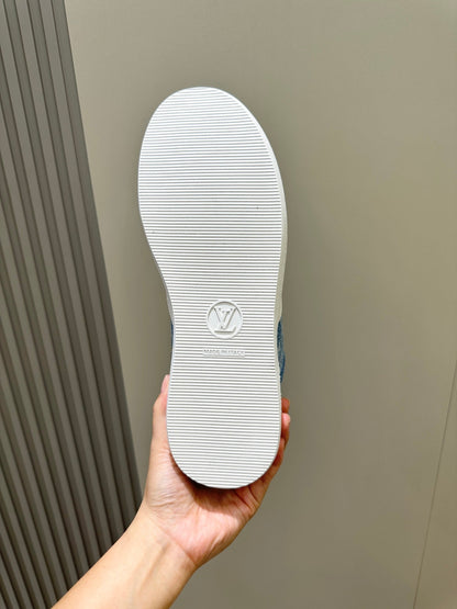 LV Stadium Low Sneaker In Light Blue Denim And White