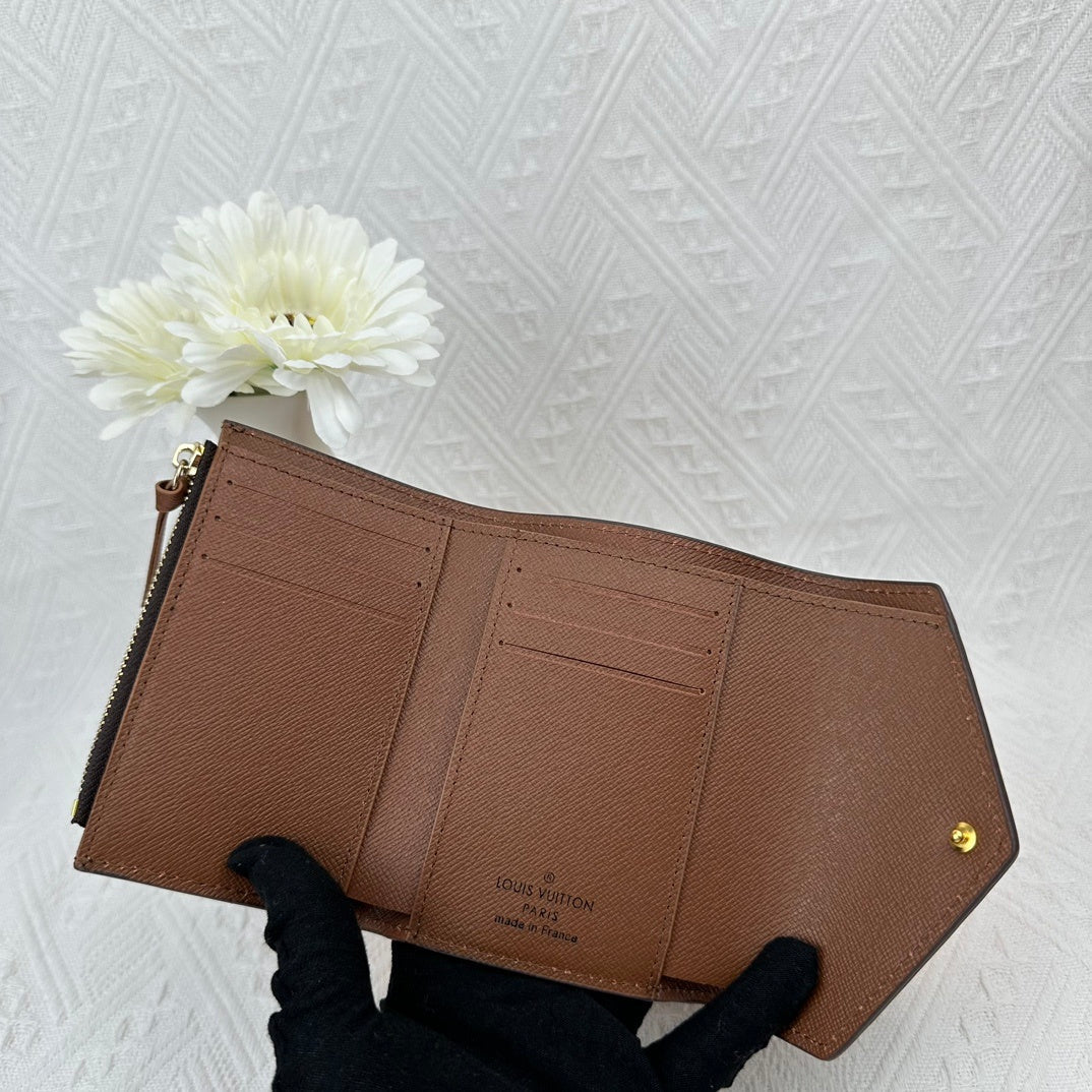 Victorine Wallet