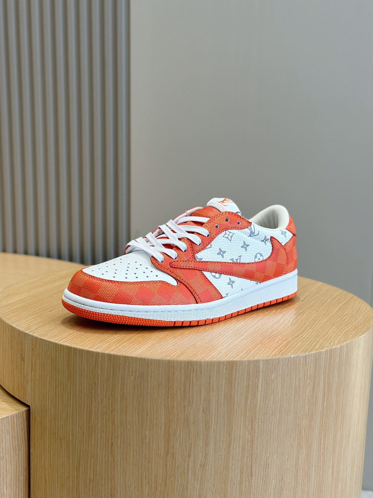 LV Travis Scott-style With Orange And White Monogram Trainer Sneakers