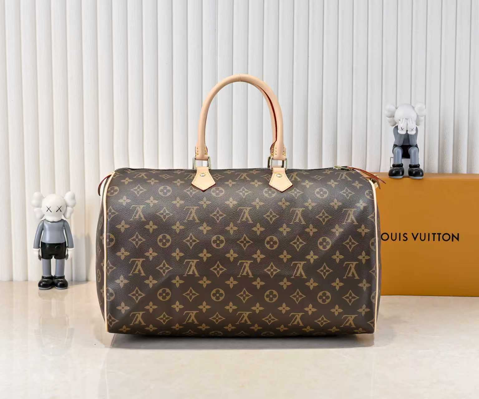 Speedy Bandoulière 35 Monogram Canvas Large Handbag