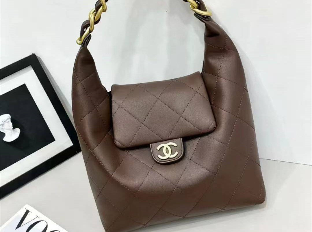 Pocket Hobo Shoulder Bag
