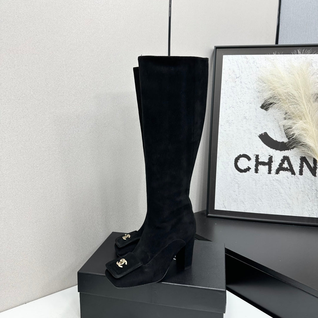 Black Suede Knee-High Heeled Boots Featuring A Square Toe And Gold-Toned Buckle Detail