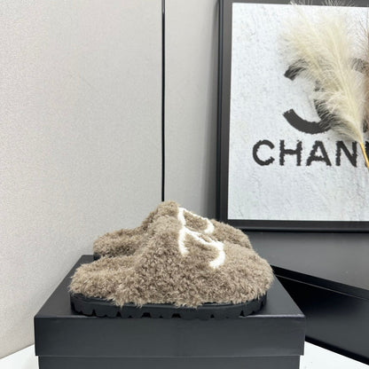 Cream Shearling Mule With A Chunky Black Lug Sole