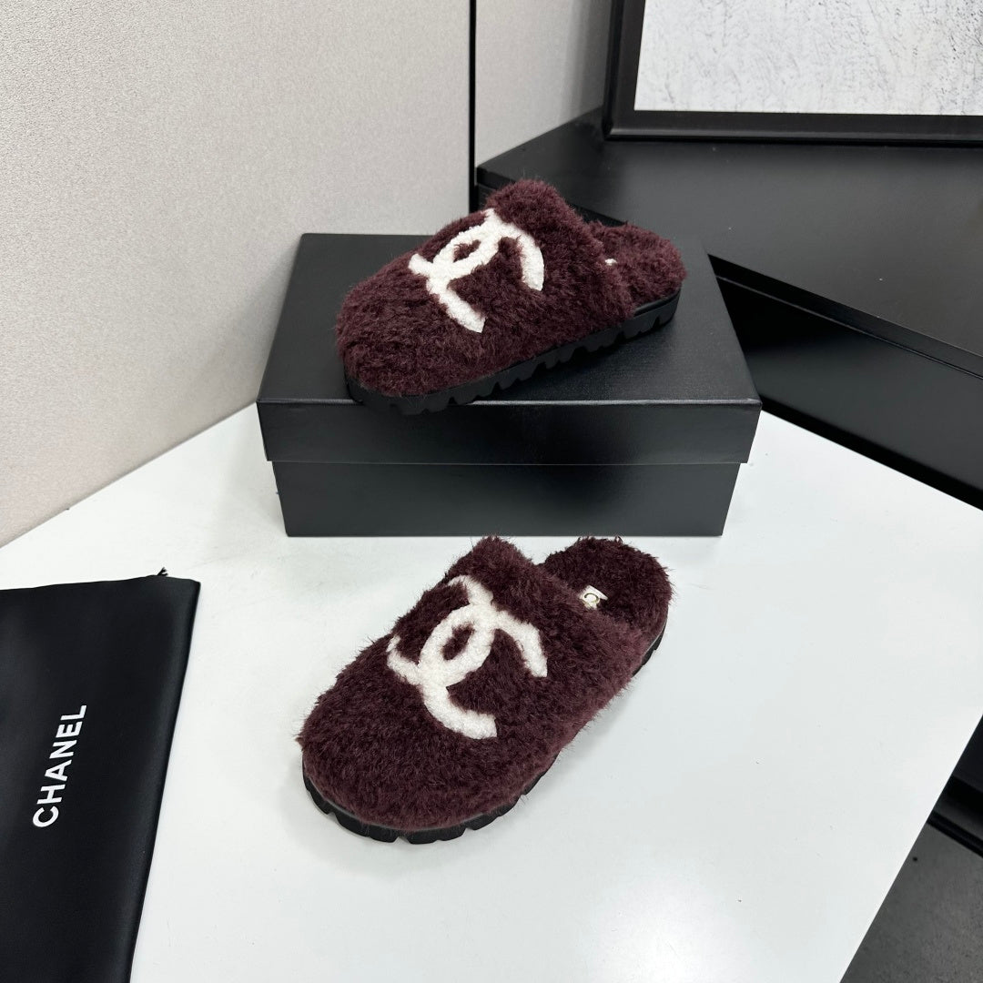 Cream Shearling Mule With A Chunky Black Lug Sole