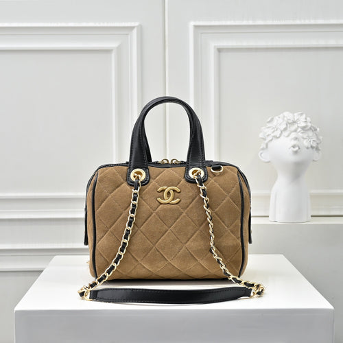 Small Trunk Shoulder Bag