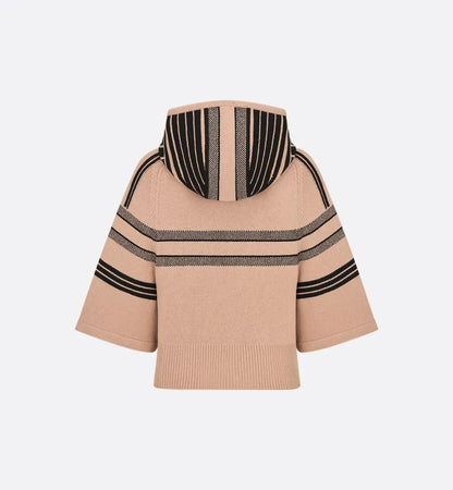 CDAlps Three-Quarter Sleeve Hooded Sweater