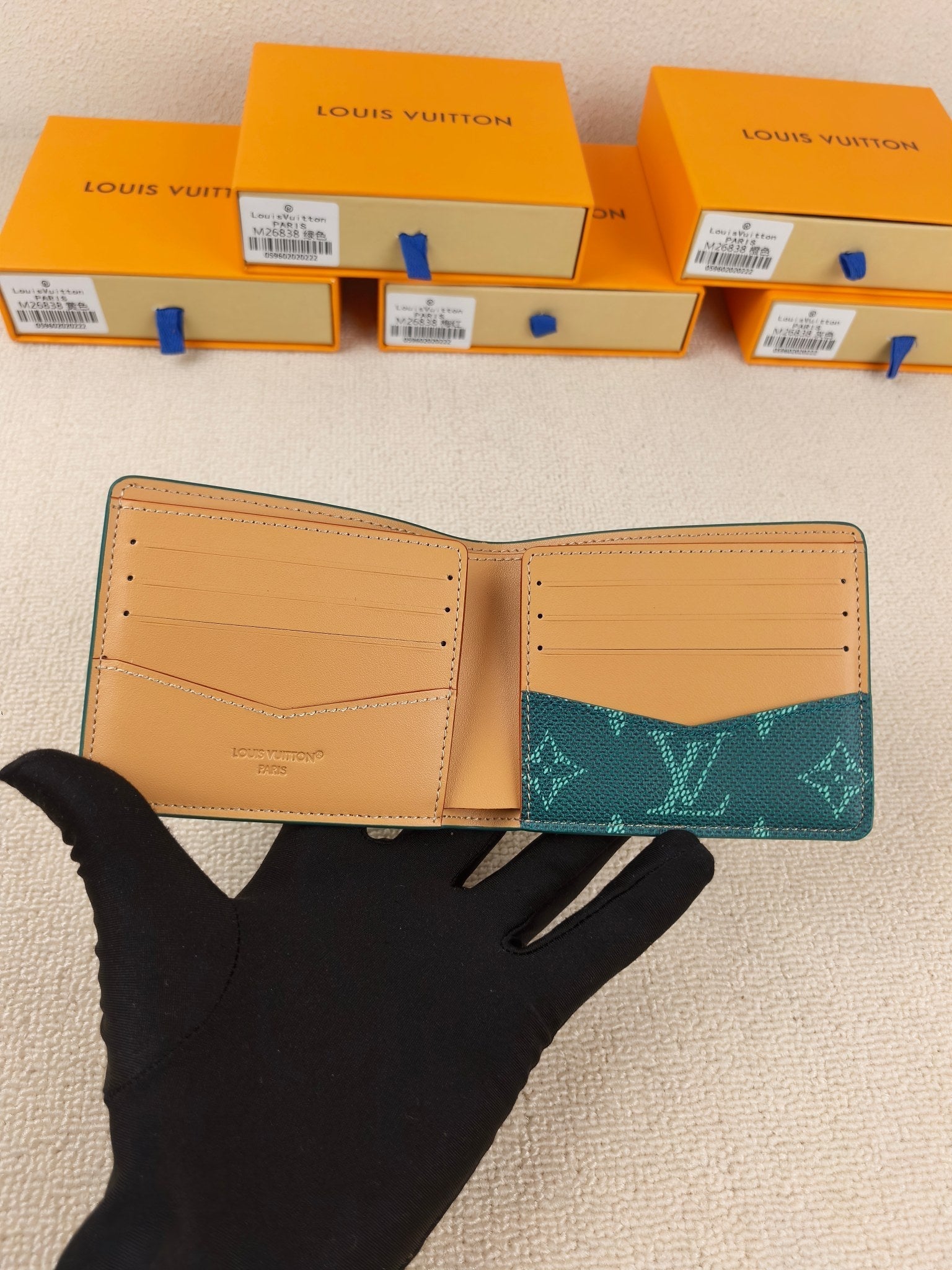 Short Wallet