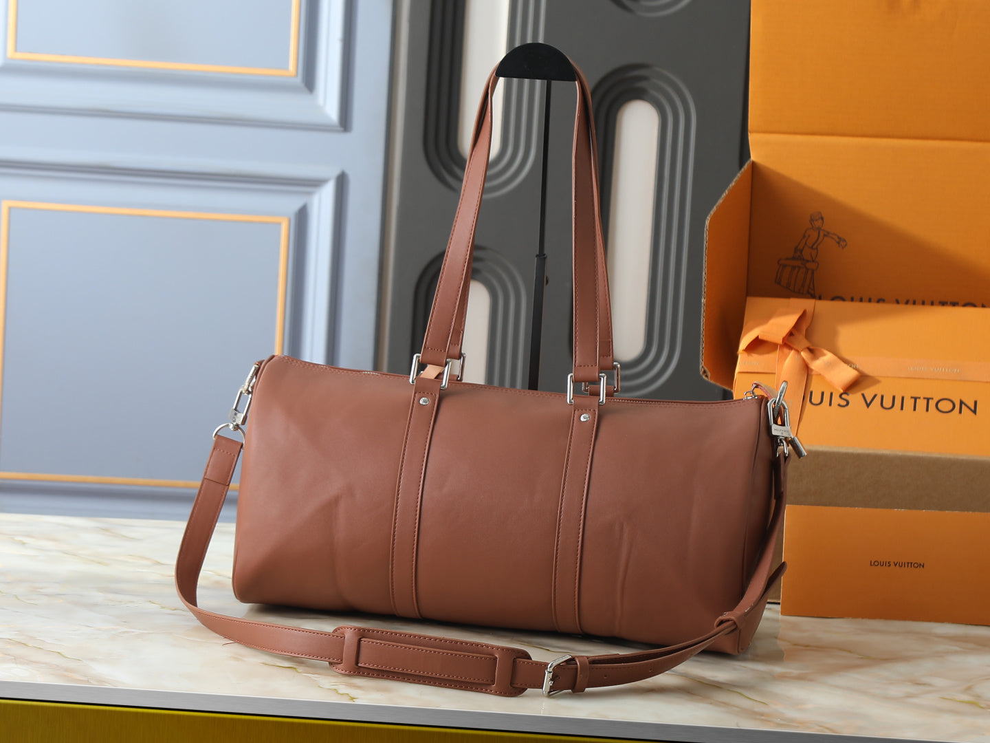 Needle Bag With Siler-Tone Hardware