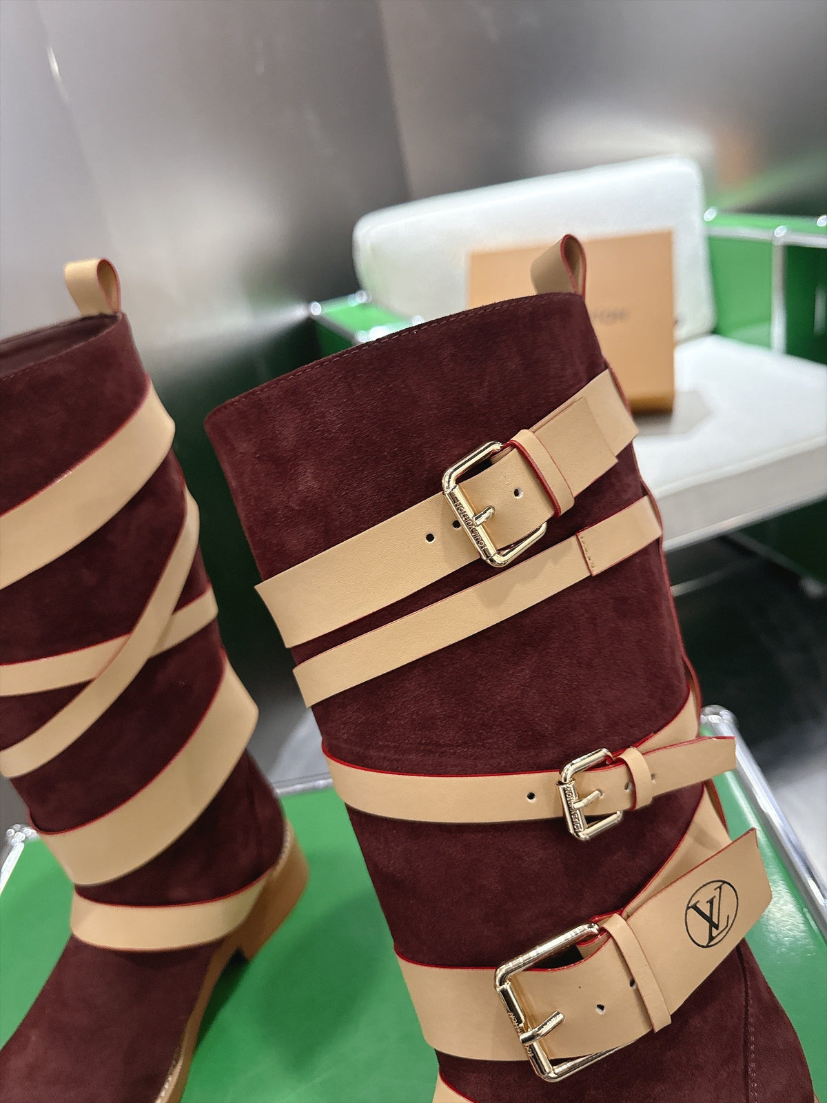 Amiral Flat Boot In Burgundy Color