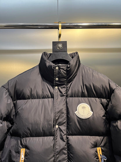 Rodmar Short Down Jacket In Black Colorway