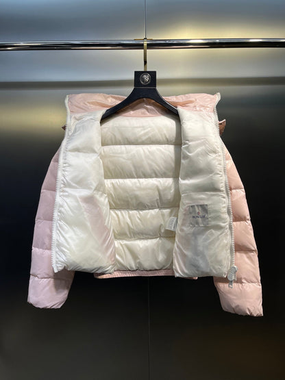 Andro Hooded Short Down Jacket In Pink