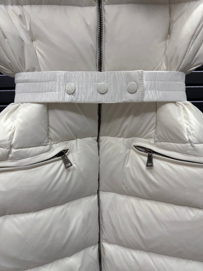 Long White Quilted Down Coat Featuring A Belted Waist And a Fur-Trimmed Hood