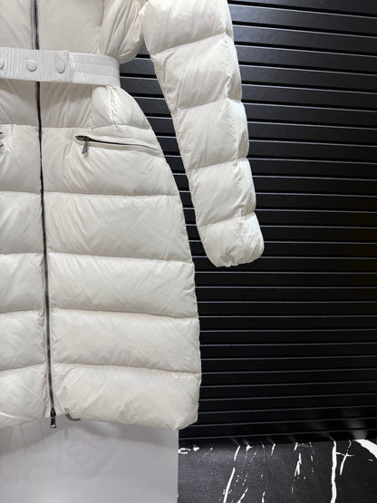 Long White Quilted Down Coat Featuring A Belted Waist And a Fur-Trimmed Hood