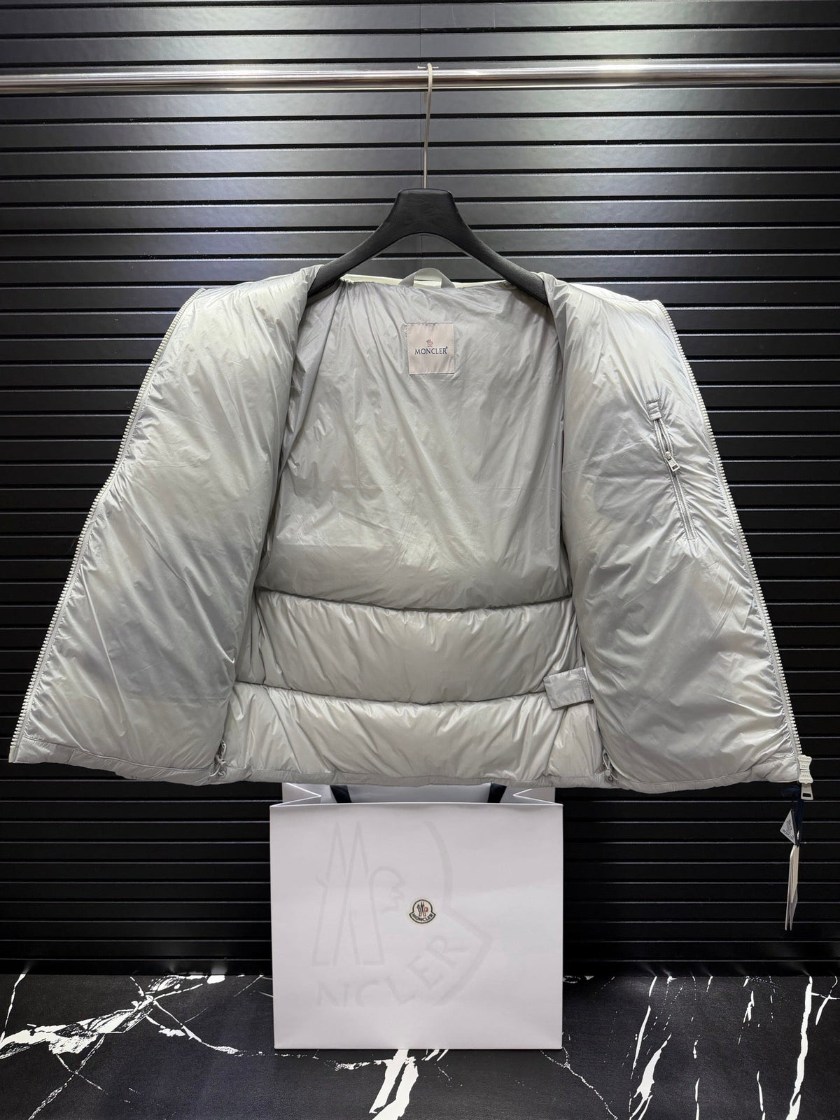 Citala Short Down Jacket In Light Gray Colorway