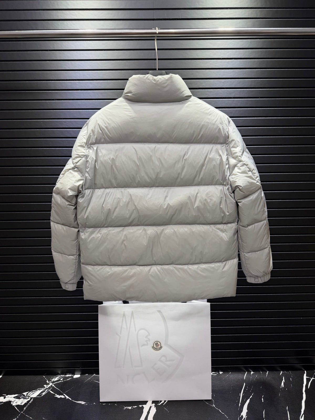 Citala Short Down Jacket In Light Gray Colorway