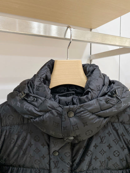LV Down Blousun In Black